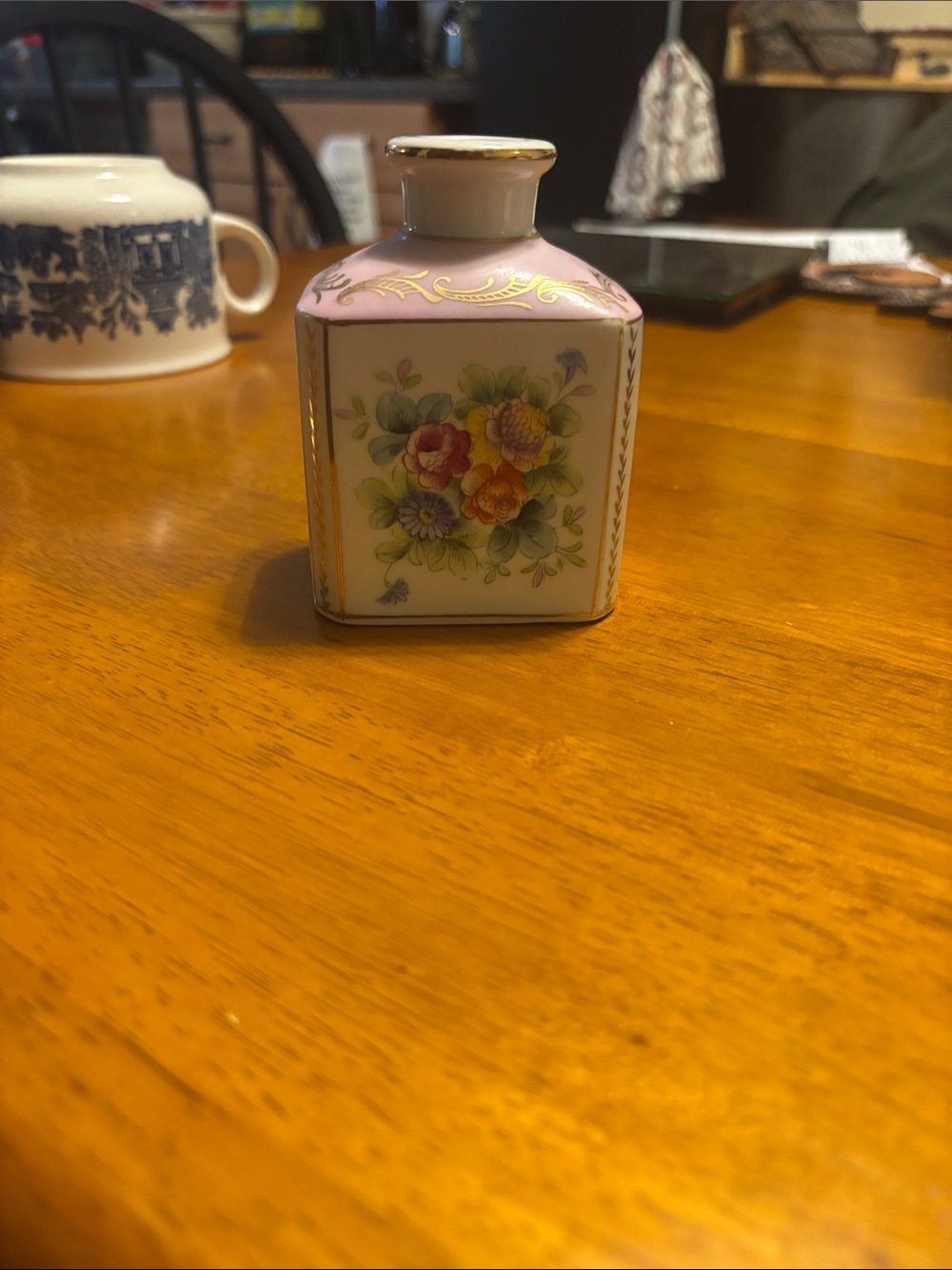 Parisienne 5104 Pink Floral Porcelain Accent Bottle Missing Lid